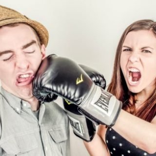 Viadeo ou LinkedIn réseaux sociaux professionnels
